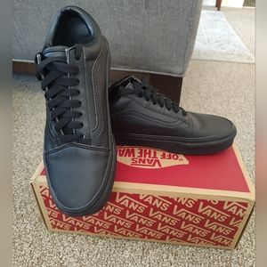 Vans Old Skool Black Leather Mens 7 Womens 8.5